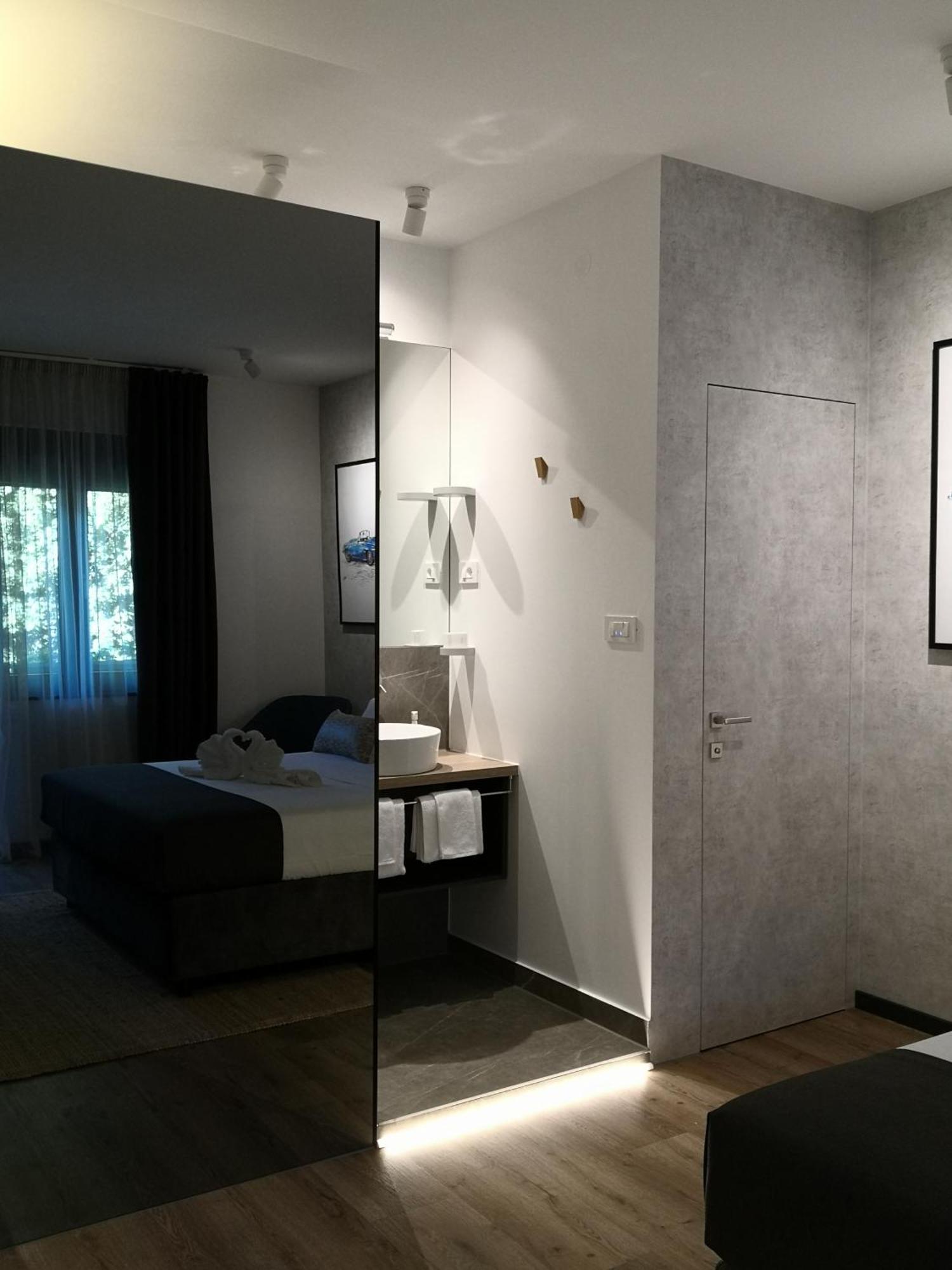 Scuderia Split Rooms Chambre photo